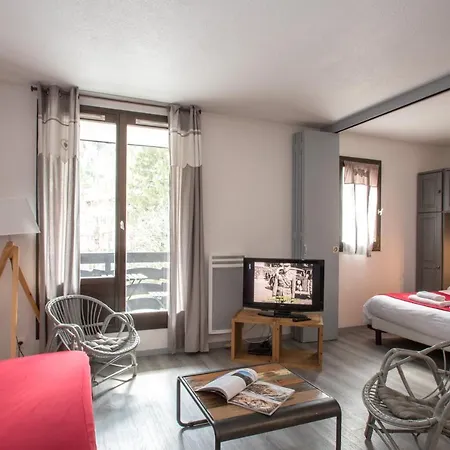 Trefle Apartment *